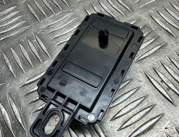 BMW X7 G07 (2018-2024) Antenas pastiprinātājs 7928682,AGD80788 33534013