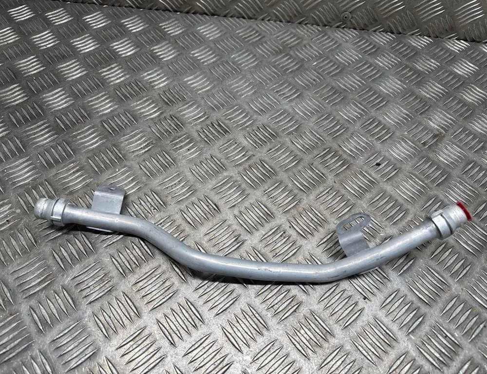 BMW X7 G07 (2018-2024) Coolant Hose Pipe 9844552 33550868