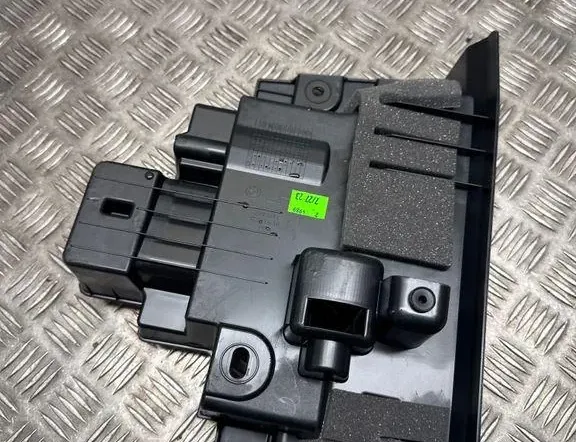 BMW X7 G07 (2018-2024) Spare Wheel Section Trim 7943341 33551282