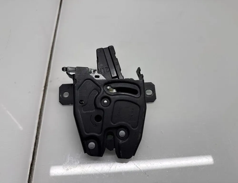 BMW X7 G07 (2018-2024) Tailgate Boot Lock 7461674 33551291