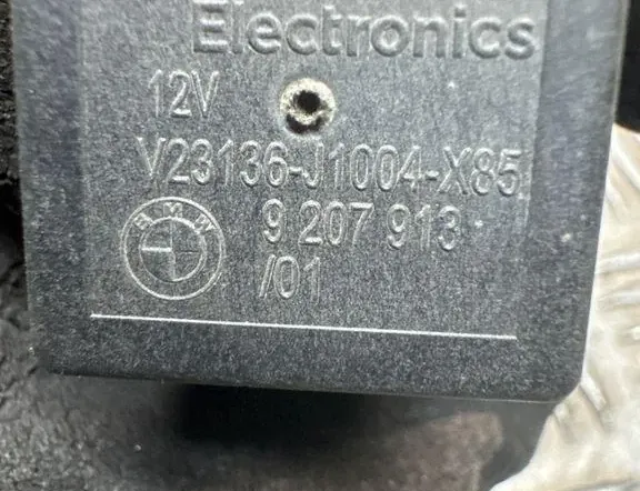 BMW X3 F25 (2010-2017) Dzesēšanas ventilatora relejs 9207913 33896233