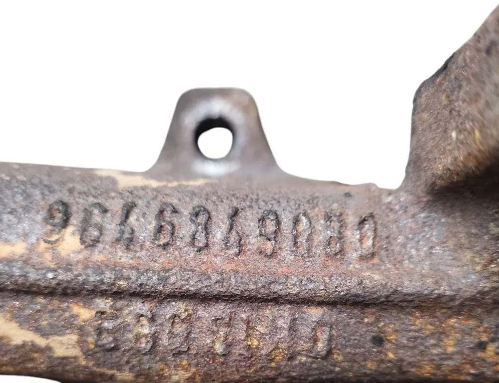 VOLVO V50 1 generation (2003-2012) Izplūdes kolektors 9646849080 34398809