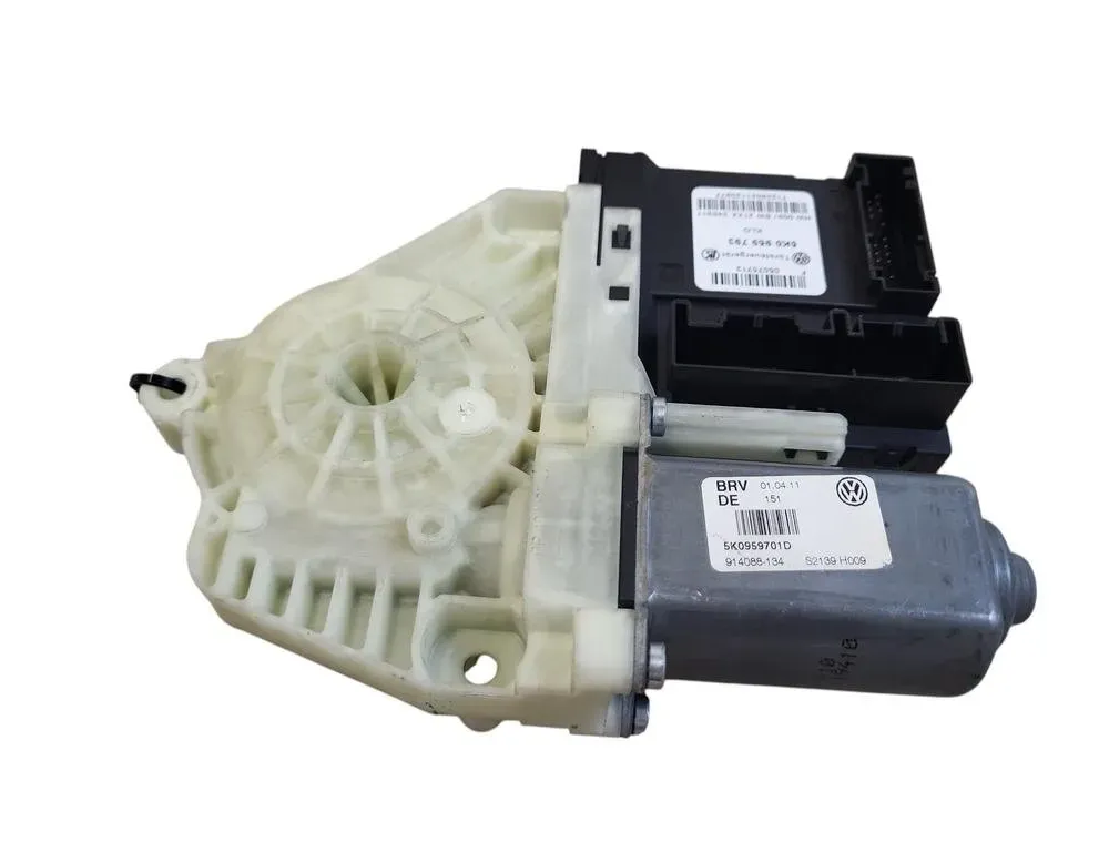 VOLKSWAGEN Golf 8 generation (2019-2023) Маторчик стеклоподъемника передней левой двери 5K0959793 32023819