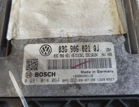 VOLKSWAGEN Golf 5 generation (2003-2009) Engine Control Unit ECU 03G906021QJ 33353371