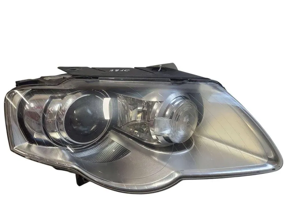 VOLKSWAGEN Passat B7 (2010-2015) Фара передняя правая 3C0941752K 33365651