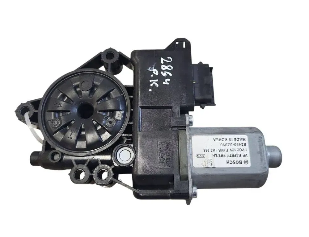 HYUNDAI i40 VF (1 generation) (2011-2020) Front Left Door Window Regulator Motor 824503Z010 33476500