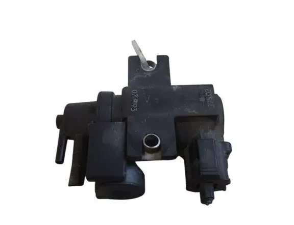 TOYOTA Avensis 2 generation (2002-2009) Solenoīda vārsts 258190R011 33503494
