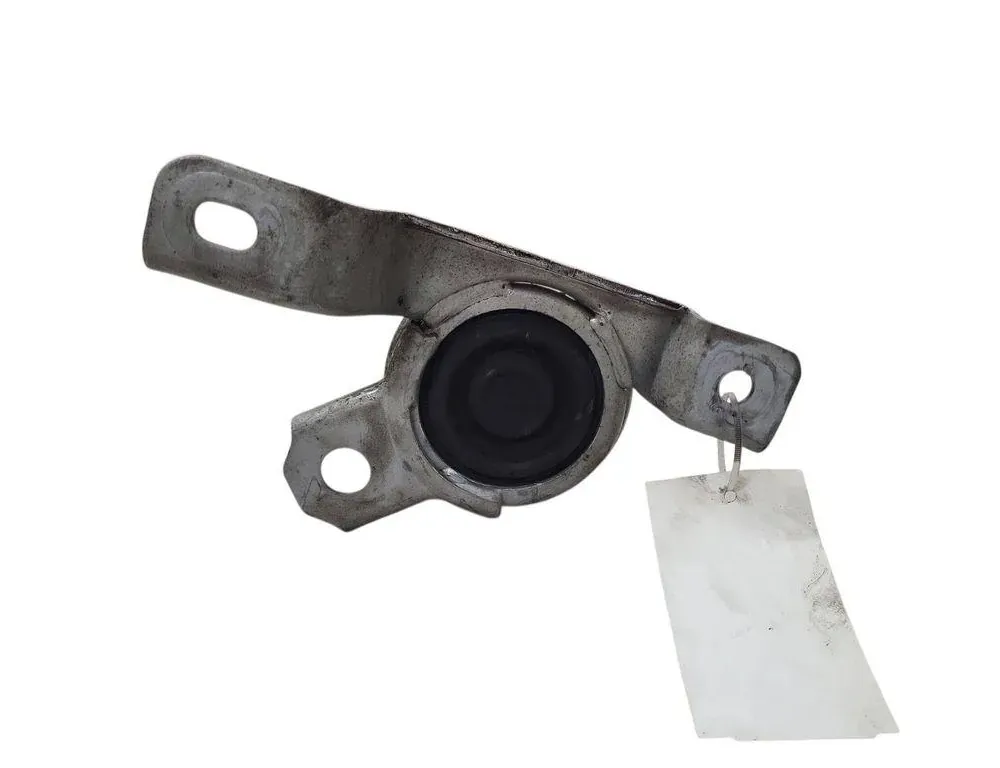 VOLVO V70 3 generation (2007-2020) Front engine mount 8G9N6F012BB 33518943