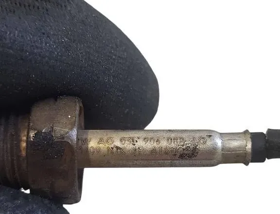 AUDI A4 B8/8K (2011-2016) Exhaust gas temperature sensor 03L906088 33520851