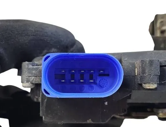 VOLKSWAGEN Caddy 3 generation (2004-2015) Front Left Door Lock 3D1837015 33528016