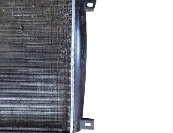 SKODA Octavia 2 generation (2004-2013) Охлаждающий радиатор 33580437