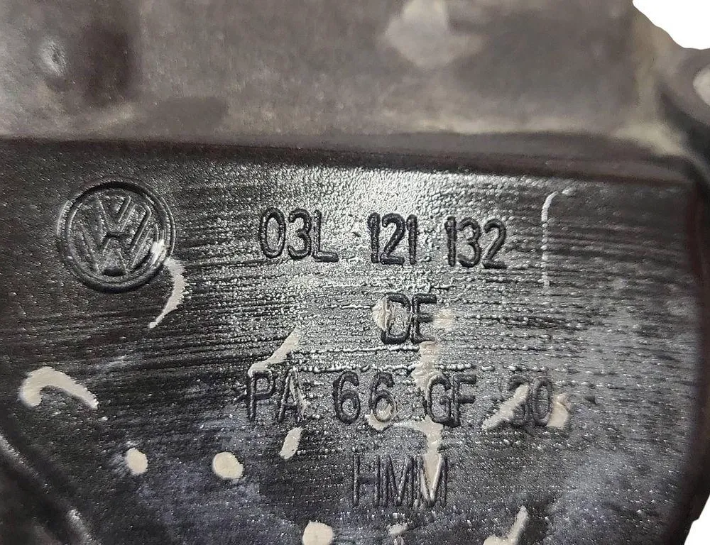 VOLKSWAGEN Passat B7 (2010-2015) Termostats 03L121132 34398908