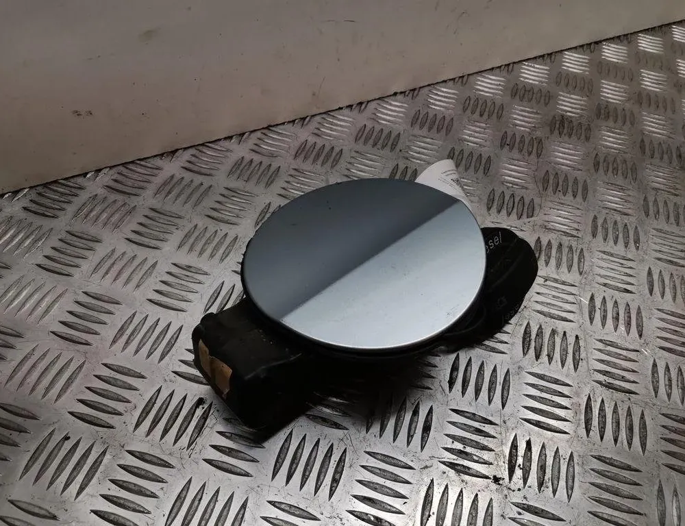 VOLKSWAGEN Passat B7 (2010-2015) Degvielas tvertnes vāciņš 3C0010456A 30531604