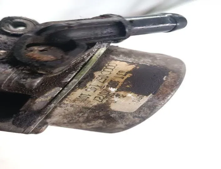 AUDI A6 C5/4B (1997-2004) Vakuuma sūknis 057145100 27163982