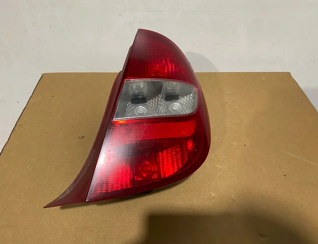 CITROËN C5 1 generation (2001-2008) Фонарь задний правый 89022547 33535158