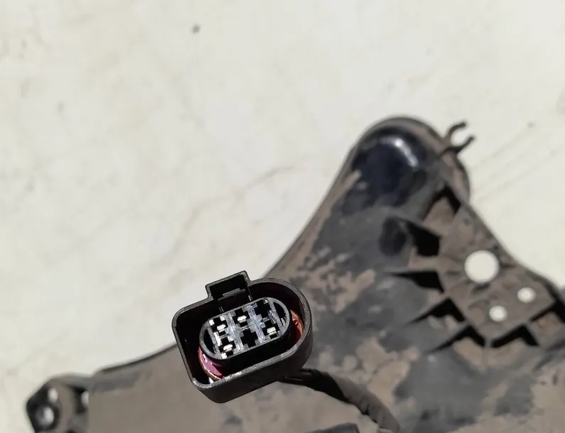 SKODA Octavia COMBI (2019-2024) AdBlue Tank 5WA131877B,5Q0131969E,5Q0131969E,5Q0971407,F01C250148,5WA131877B 25389571