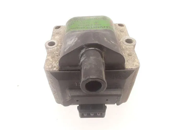 VOLKSWAGEN Passat B4 (1993-1997) Augstsprieguma aizdedzes spole 867905104A 20723886