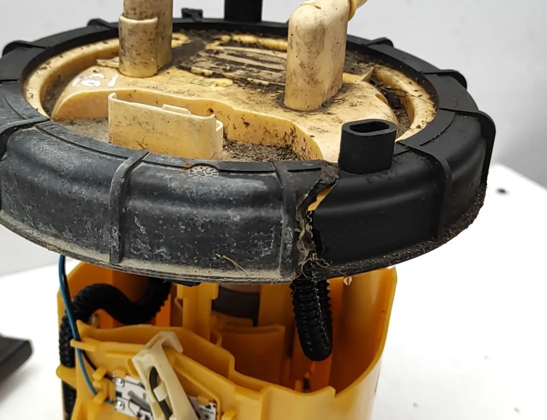 PEUGEOT 406 1 generation (1995-2004) Degvielas sūknis degvielas tvertnē 9642124380 29549084