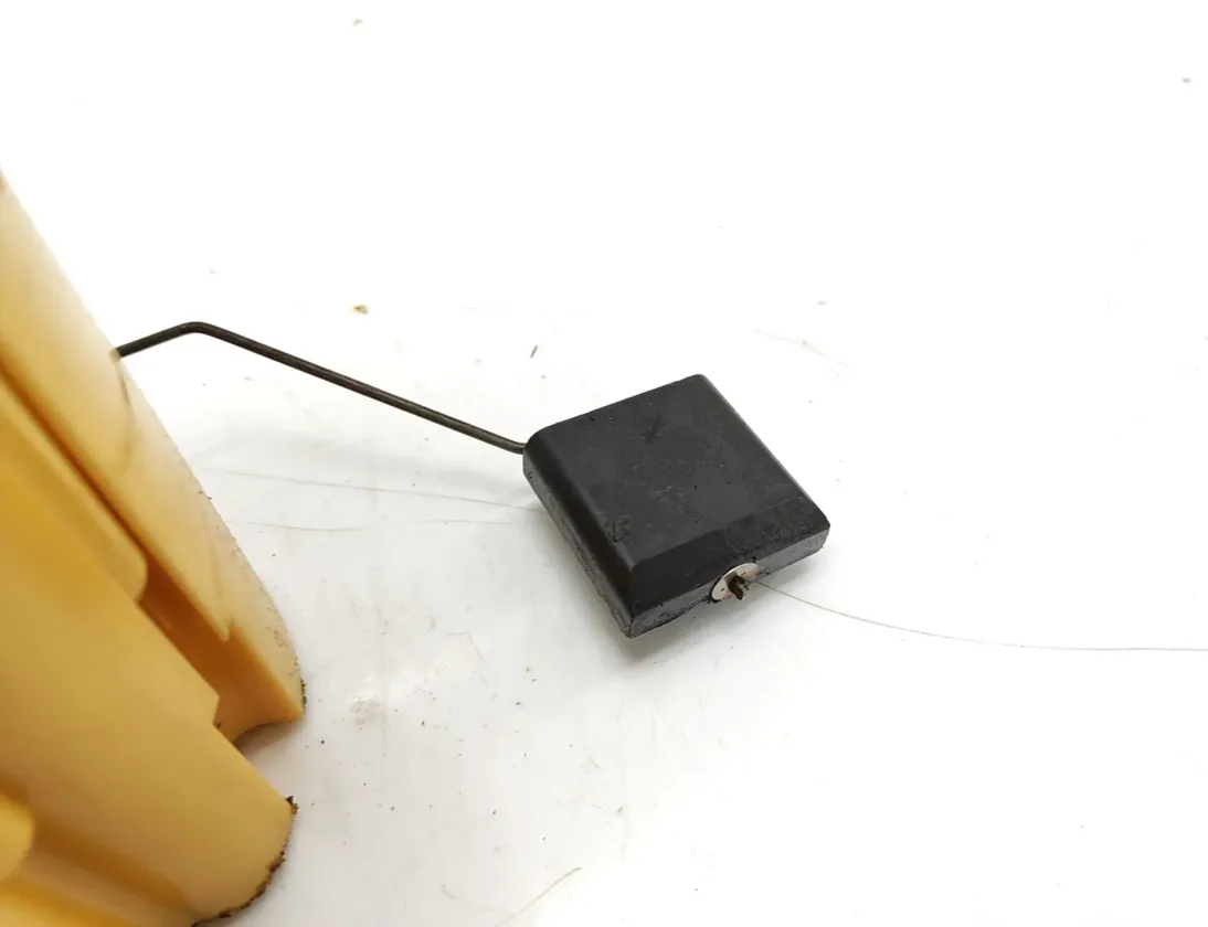 PEUGEOT 406 1 generation (1995-2004) Degvielas sūknis degvielas tvertnē 9642124380 29549084