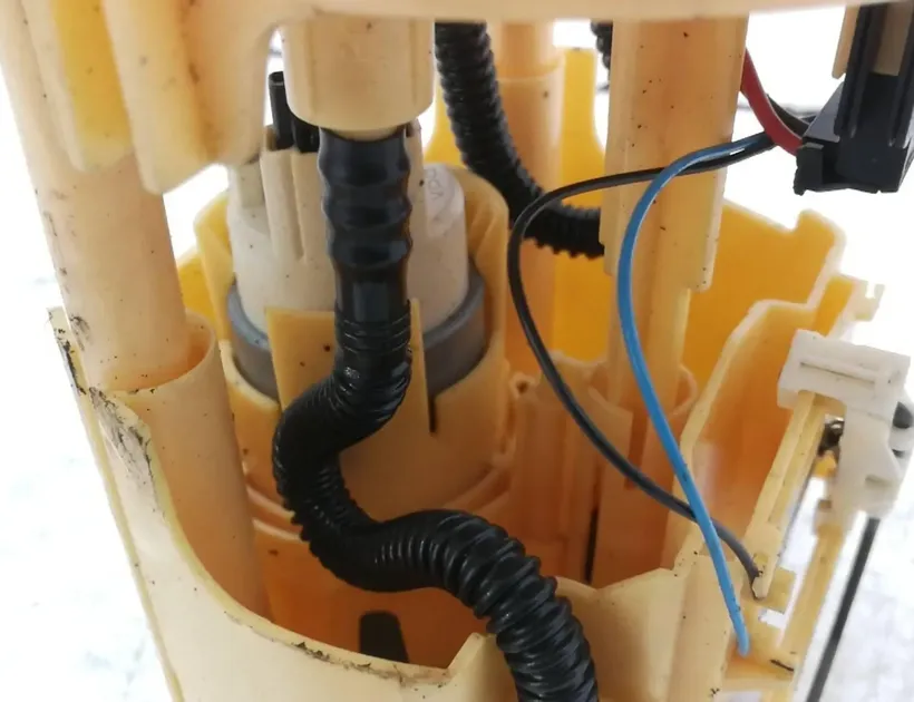 PEUGEOT 406 1 generation (1995-2004) Degvielas sūknis degvielas tvertnē 9642124380 29549101