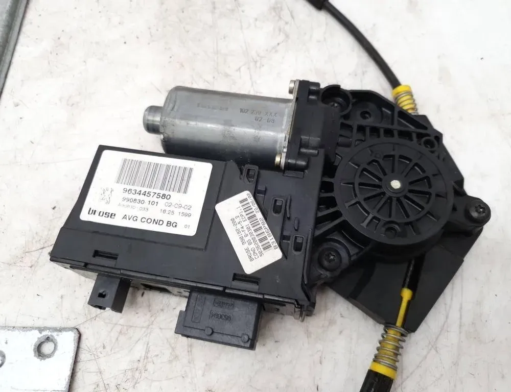 PEUGEOT 307 1 generation (2001-2008) Front Left Door Window Regulator 0130821767 33502719