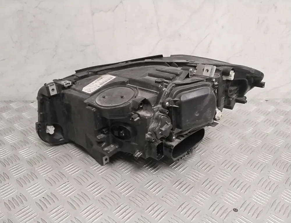 BMW 5 Series F10/F11 (2009-2017) Priekšējais labais lukturis 7317132 34394319