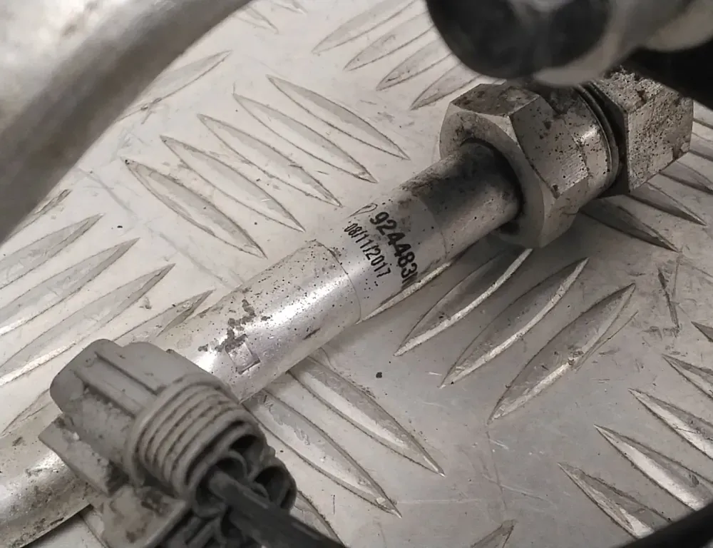 NISSAN Leaf 2 generation (2017-2023) Gaisa kondicionētāja trubas 924483NL1B 33619240