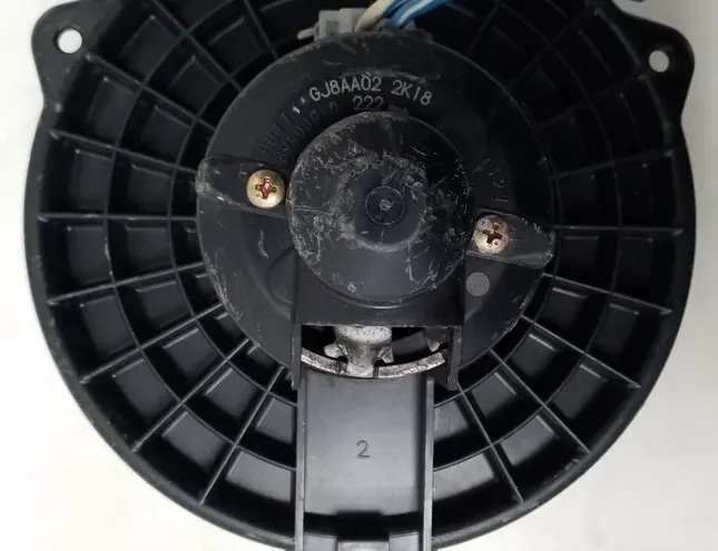 MAZDA 6 GG (2002-2007) Нагревательный вентиляторный моторчик салона 8940000 33901220