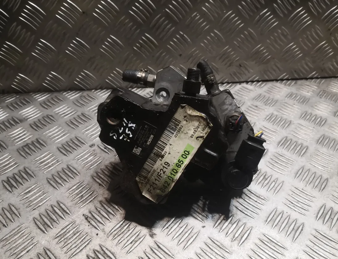 MERCEDES-BENZ E-Class W211/S211 (2002-2009) High Pressure Fuel Pump 6420700501,A6420700501 33156202