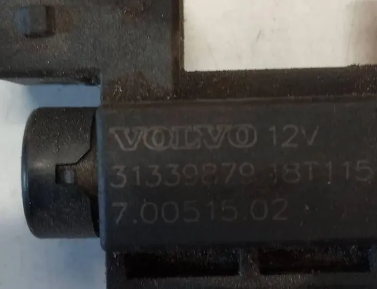 VOLVO S90 2 generation (2016-2023) Вакуумный клапан 18T115,31339879 33122768