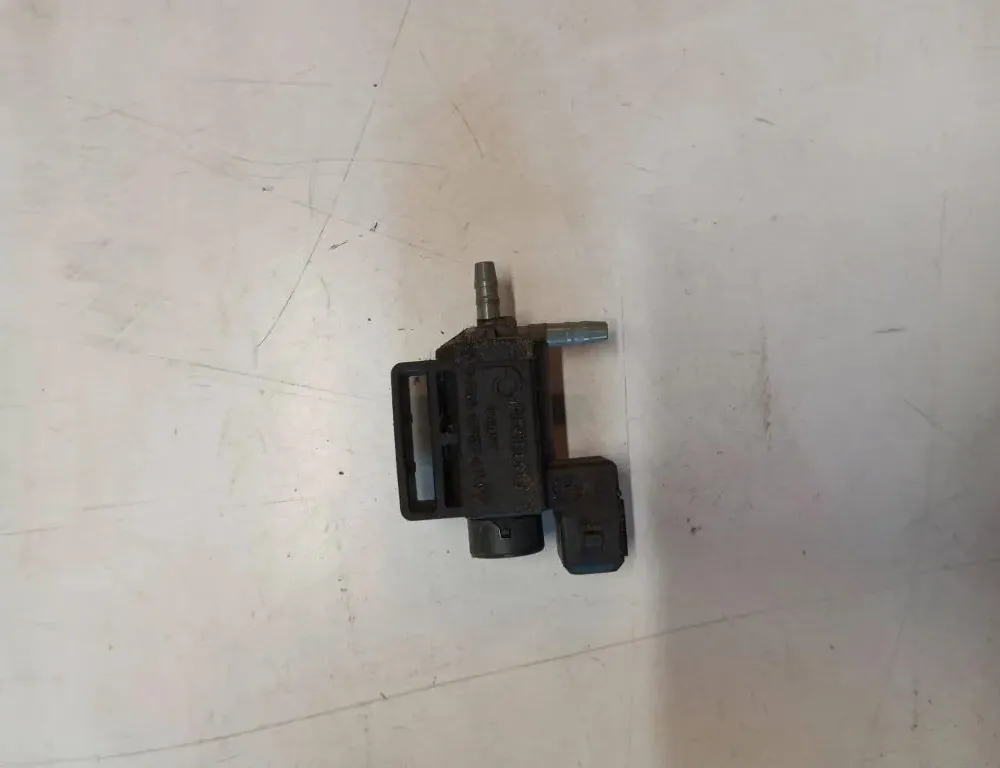 VOLVO S90 2 generation (2016-2023) Вакуумный клапан 18T115,31339879 33122768