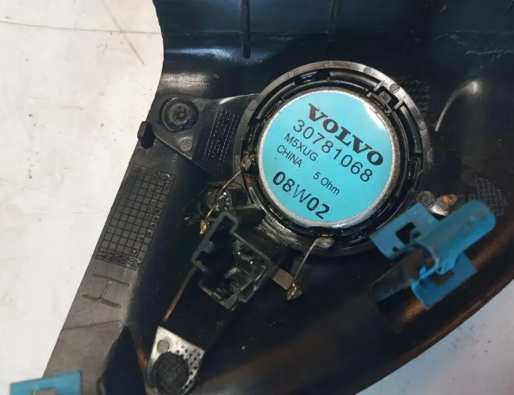 VOLVO V70 2 generation (2000-2008) Front Left Door Loudspeaker 30781068 33122889
