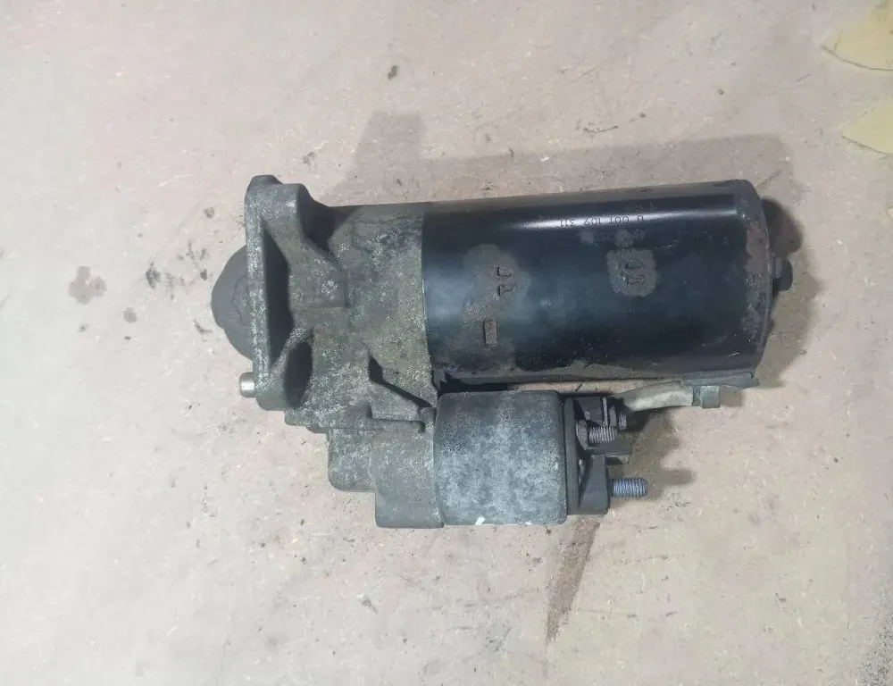 VOLVO V70 2 generation (2000-2008) Стартер 30782228 33123285