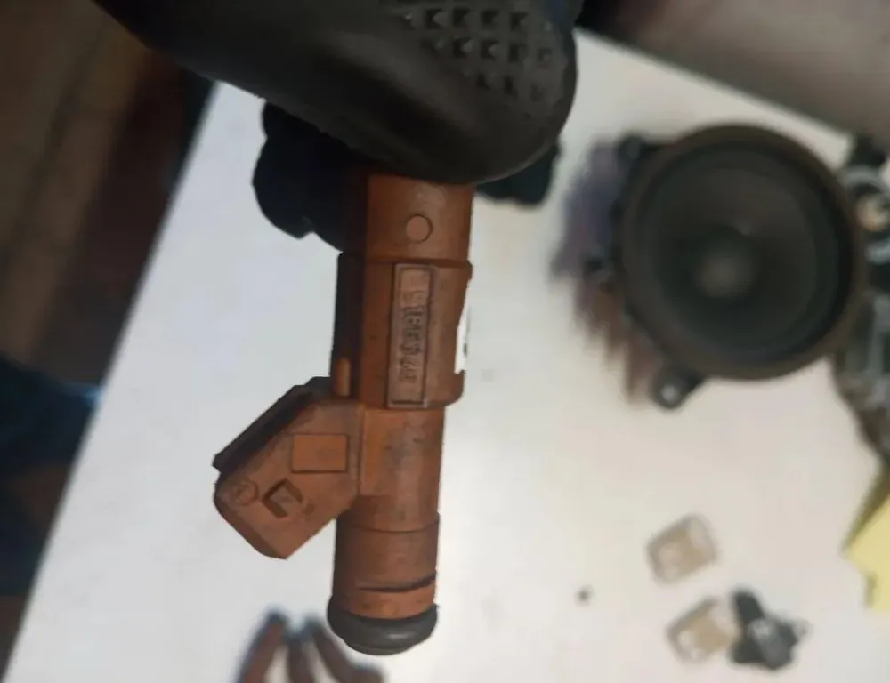 VOLVO V70 2 generation (2000-2008) Degvielas sprausla 9186340 33123577