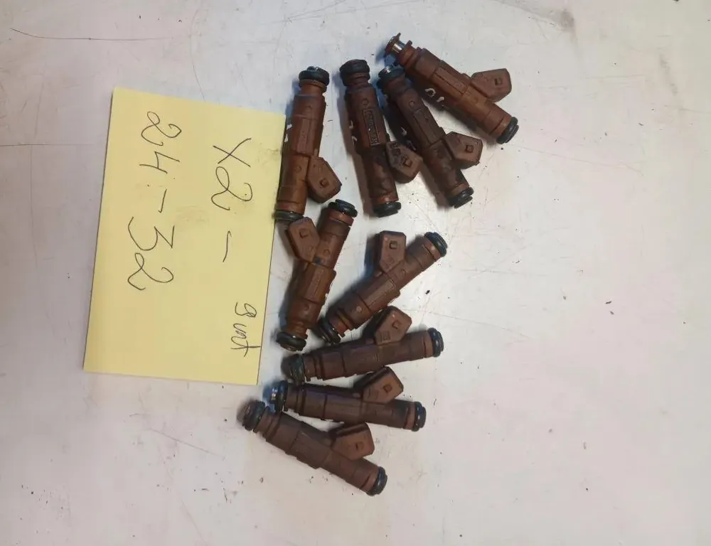 VOLVO V70 2 generation (2000-2008) Degvielas sprausla 9186340 33123577