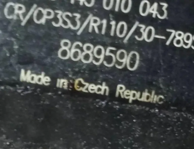 VOLVO XC60 Топливный насос 8689590,R11030789 33123960