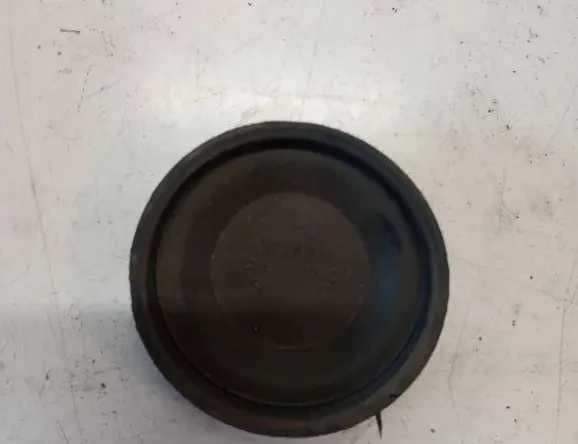 VOLVO V70 2 generation (2000-2008) Front light cover 89004031 33124060