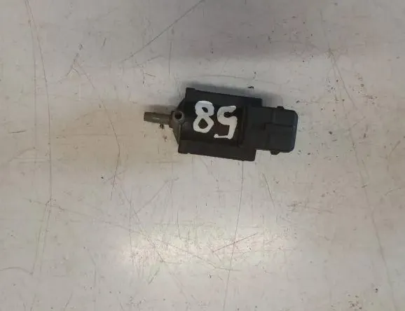 VOLVO XC60 2 generation (2017-2024) Вакуумный клапан 31339879,70051502 33124164