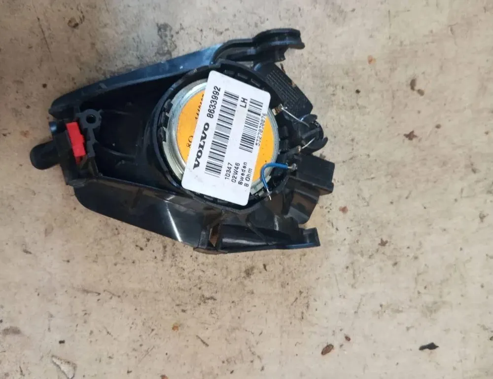 VOLVO XC70 2 generation (2000-2007) Front Left Door Loudspeaker 8633992,5327030076 33128558