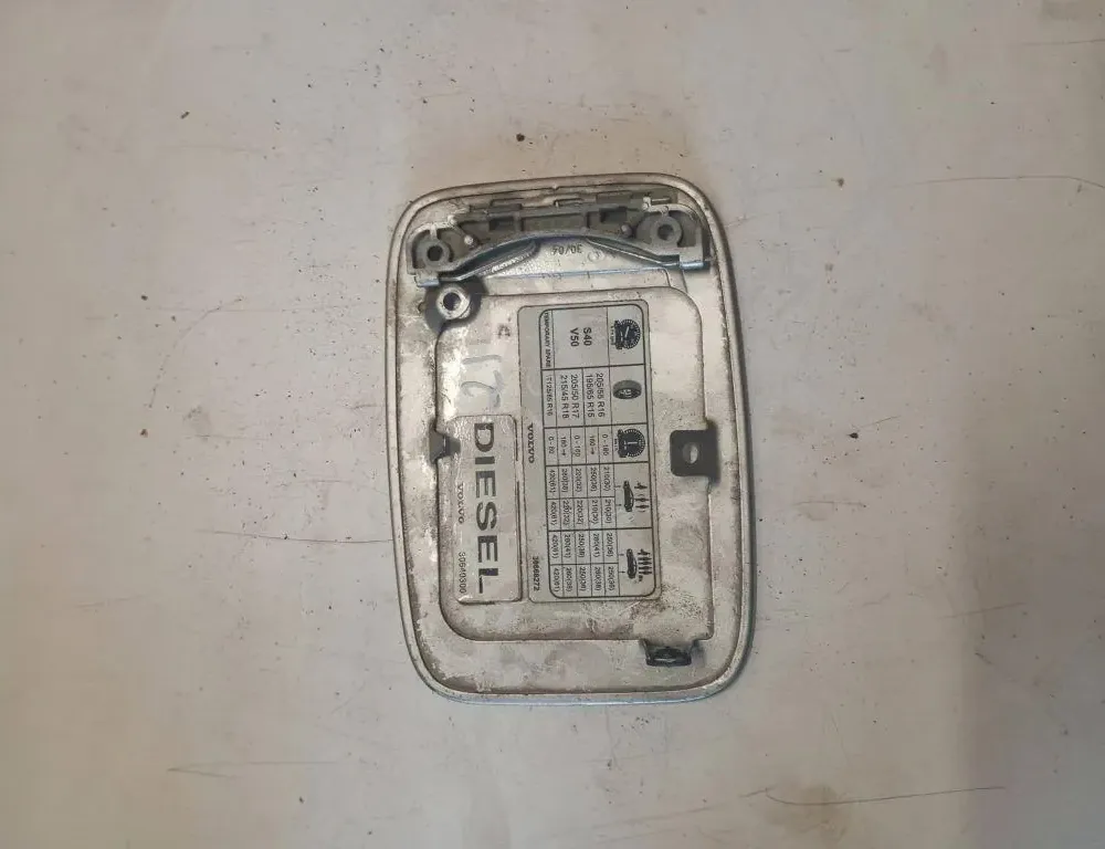 VOLVO S40 2 generation (2004-2012) Degvielas tvertnes vāciņa bloķēšana 30640300 33128878