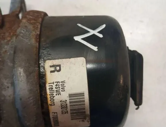 VOLVO XC60 1 generation (2008-2017) Передняя подушка двигателя 31330135 33129233