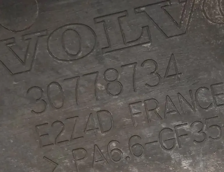 VOLVO V70 2 generation (2000-2008) Intercooler Hose Pipe PA66GF35,30778734 33129684