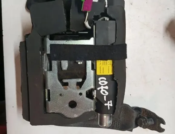 VOLVO S80 2 generation (2006-2020) Rear Left Seatbelt 39818854,1T0151550304 33130705