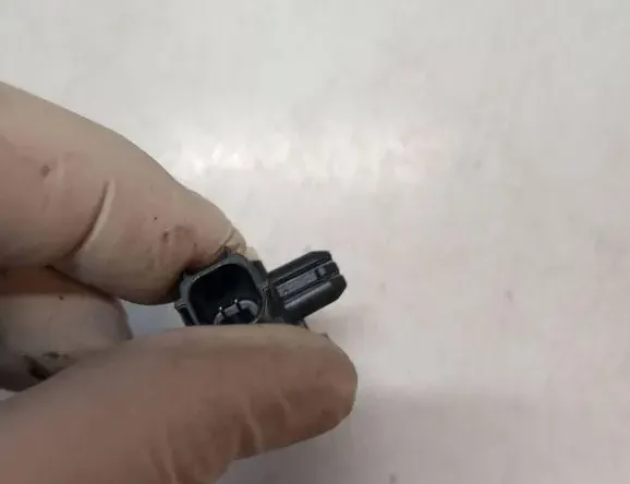 VOLVO V60 1 generation (2010-2020) Priekšējais kreisais trieciena sensors 31334336 33131876