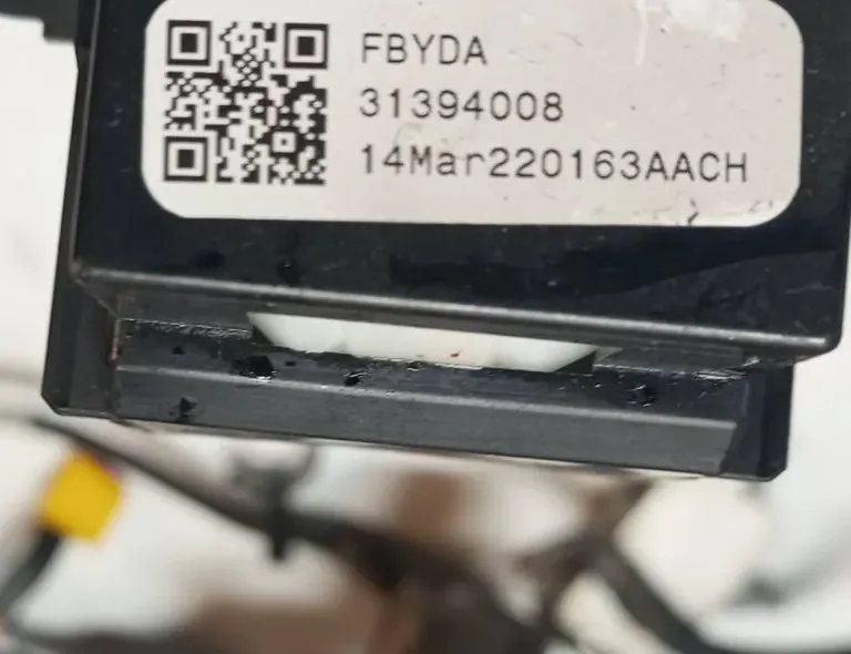 VOLVO V60 1 generation (2010-2020) Stikla tīrītāja rokturis 31394008 33132259