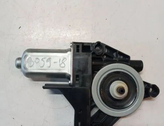 VOLVO XC60 1 generation (2008-2017) Priekšējo kreiso durvju logu pacēlāja motorīts 33132355