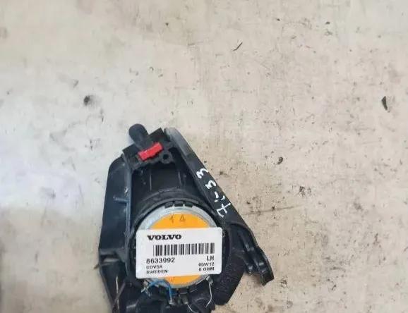 VOLVO XC70 2 generation (2000-2007) Front Left Door Loudspeaker 8633992 33135112