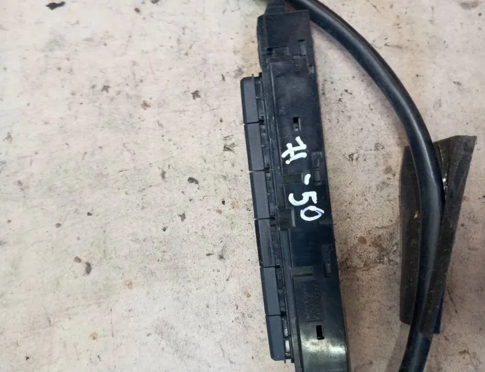 VOLVO XC60 1 generation (2008-2017) Дисплей управления навигацией 09W34E05,31300019 33135115