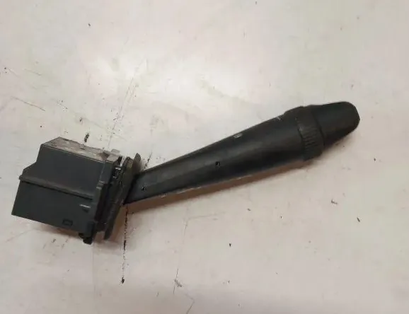 VOLVO V70 2 generation (2000-2008) Wiper Control 86S1545,8691545 33135659