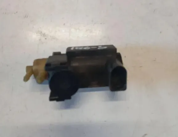 VOLVO XC60 1 generation (2008-2017) Solenoid Valve 31339808 33135971